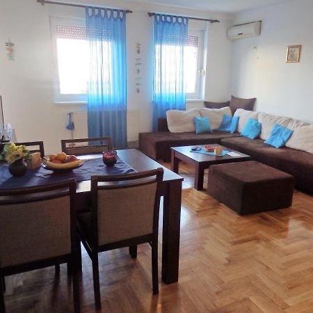 Apartment Erika 2 Novi Sad Exteriör bild