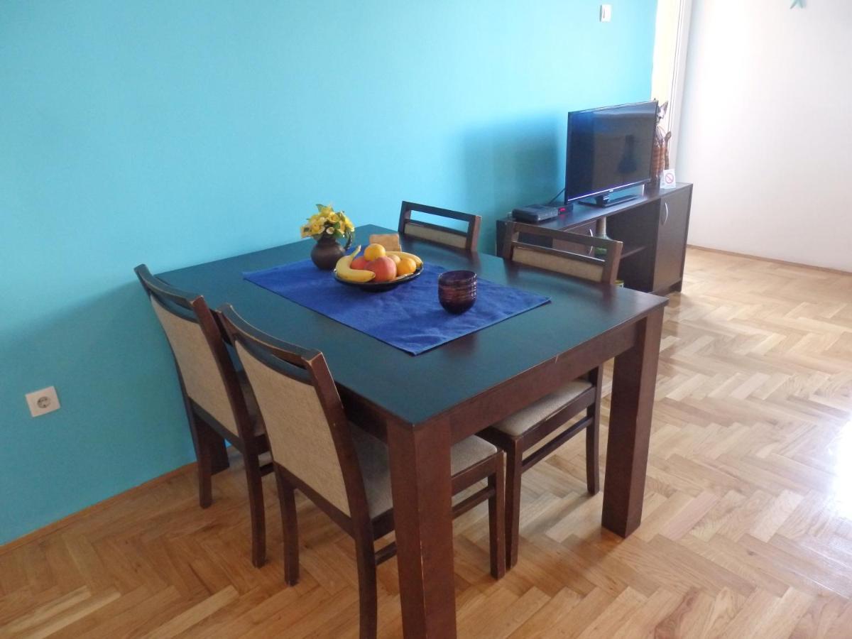 Apartment Erika 2 Novi Sad Exteriör bild