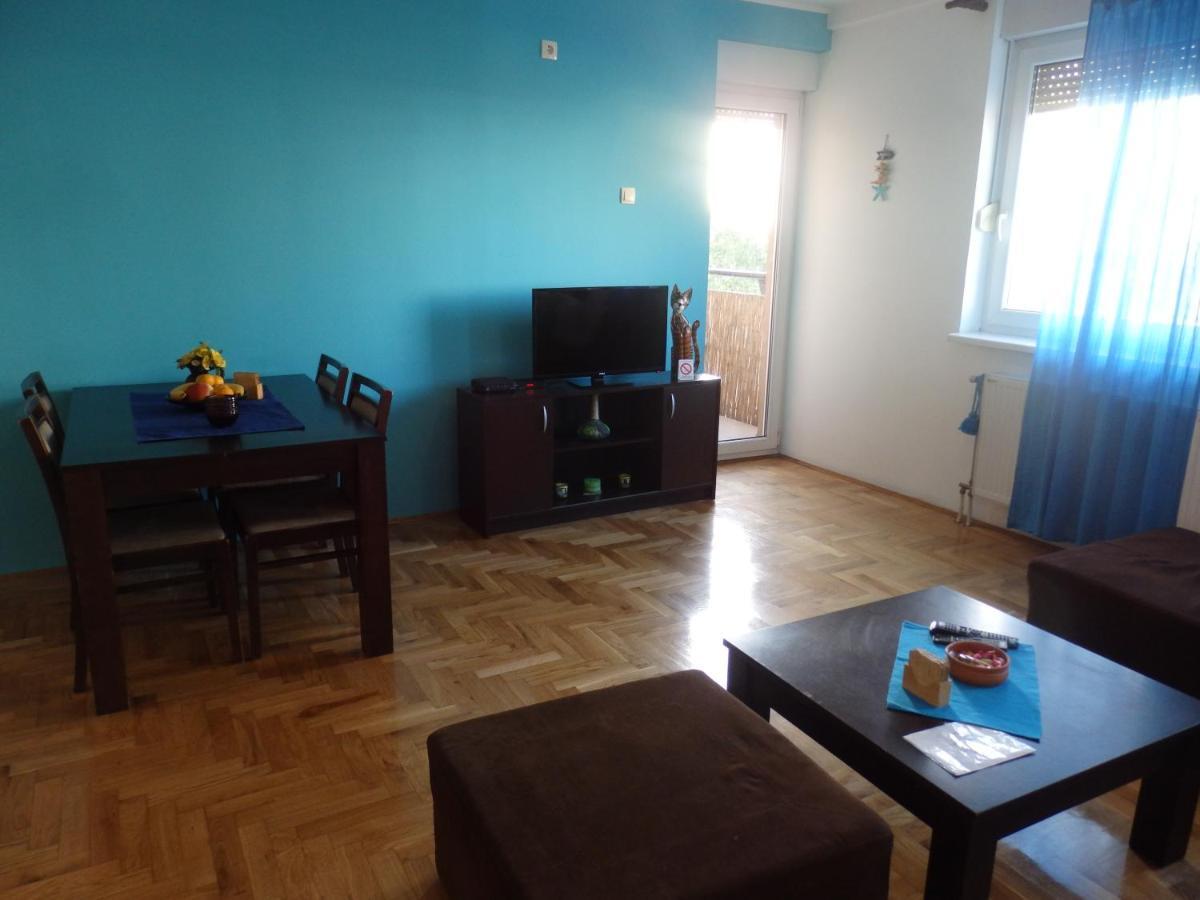 Apartment Erika 2 Novi Sad Exteriör bild