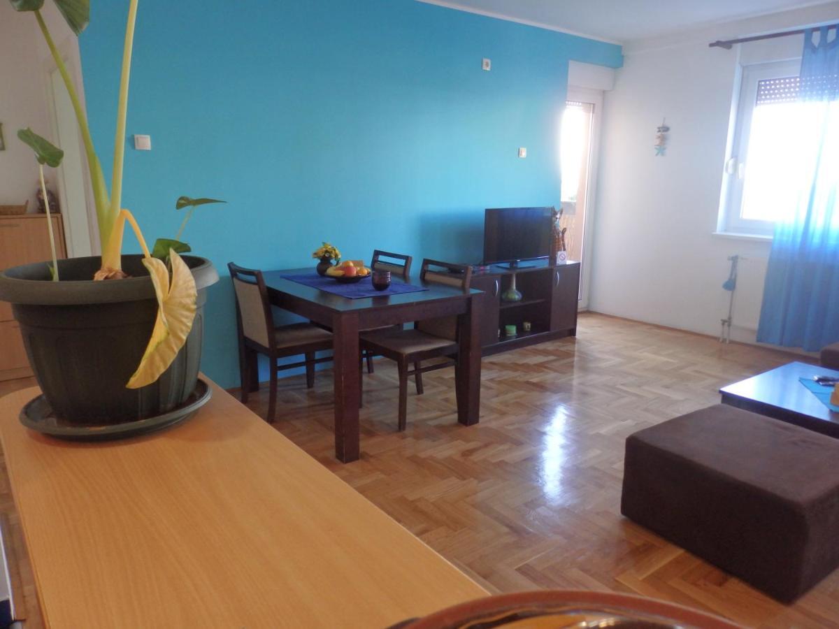 Apartment Erika 2 Novi Sad Exteriör bild